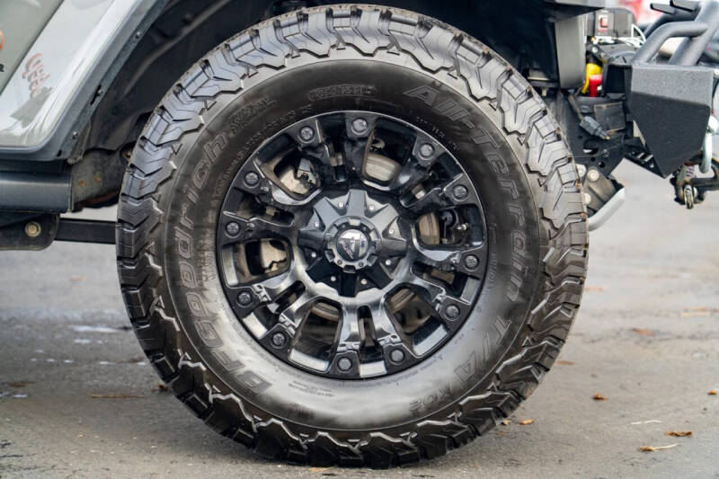 2021 Jeep Gladiator Mojave