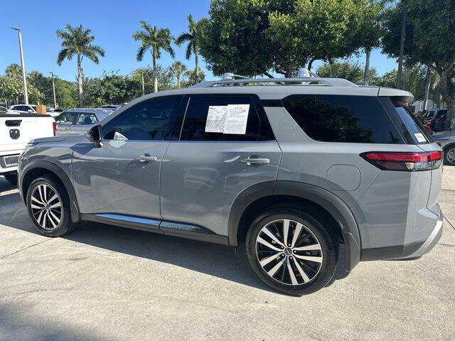 2024 Nissan Pathfinder Platinum
