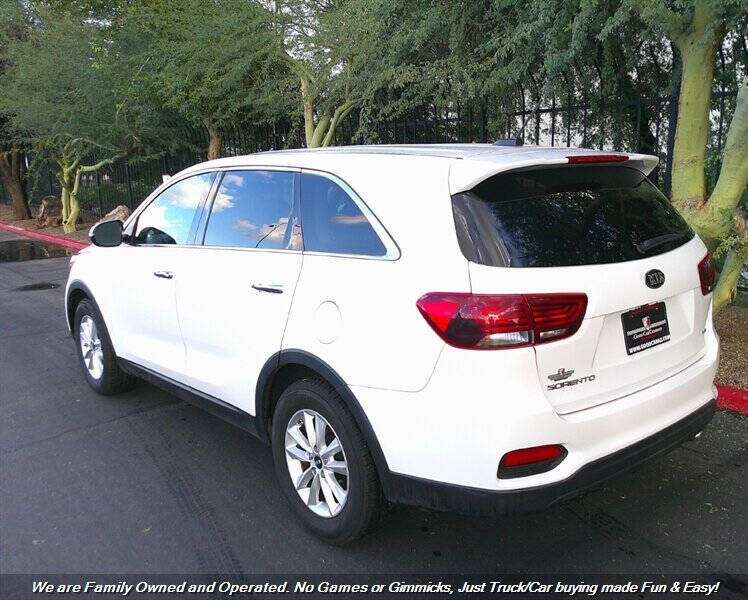 2019 Kia Sorento LX V6