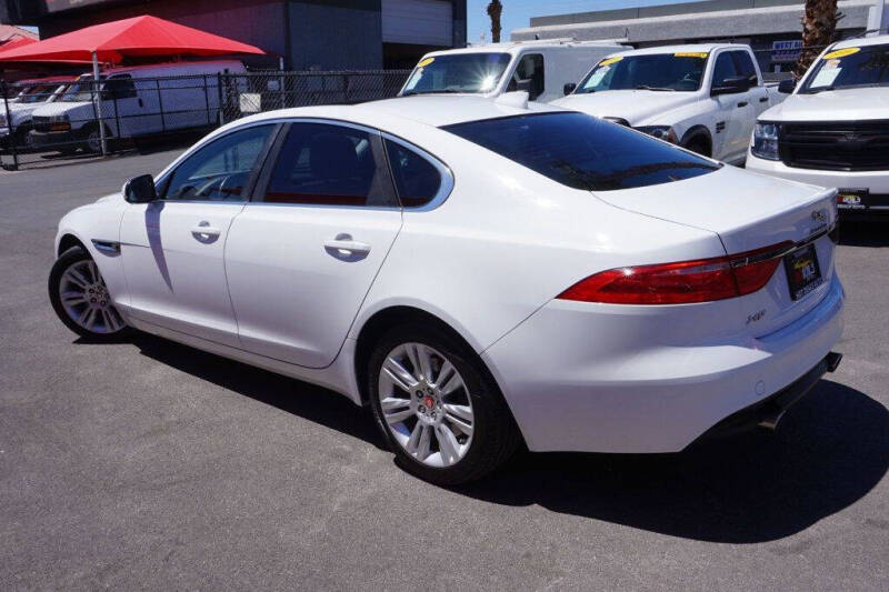 2017 Jaguar XF 35t