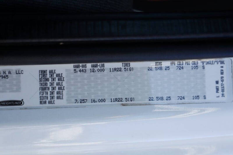 2016 Freightliner M2 106