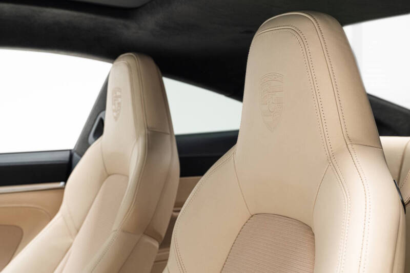 2025 Porsche 911 Turbo S