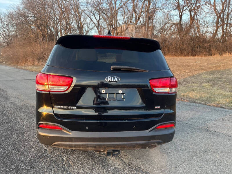2017 Kia Sorento LX