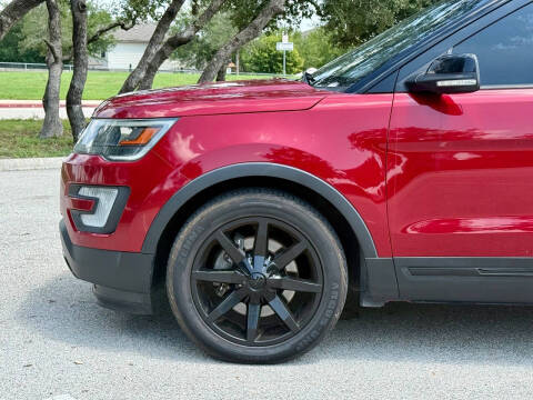 2016 Ford Explorer Sport