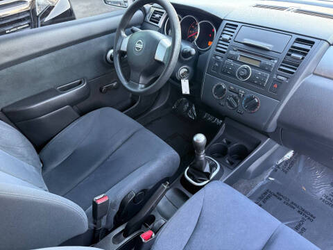 2009 Nissan Versa 1.8 S