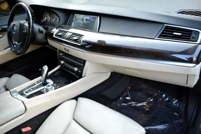 2010 BMW 5 Series 535i Gran Turismo