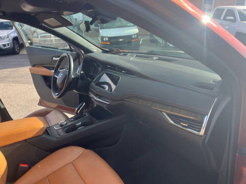 2020 Cadillac XT4 Premium Luxury