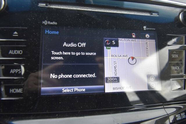 2015 Toyota Prius v Five