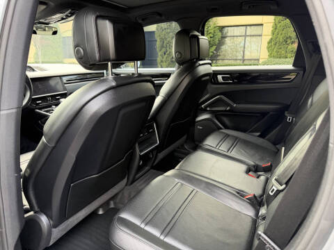 2019 Porsche Cayenne S