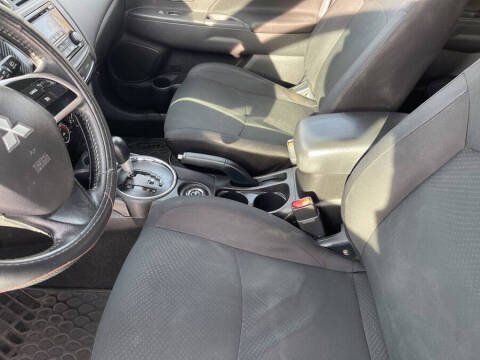 2015 Mitsubishi Outlander Sport ES