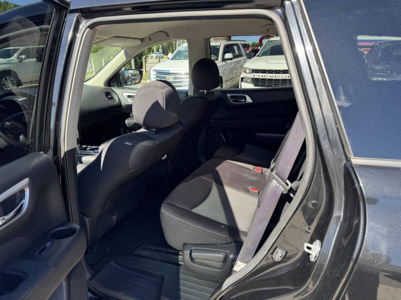 2017 Nissan Pathfinder S