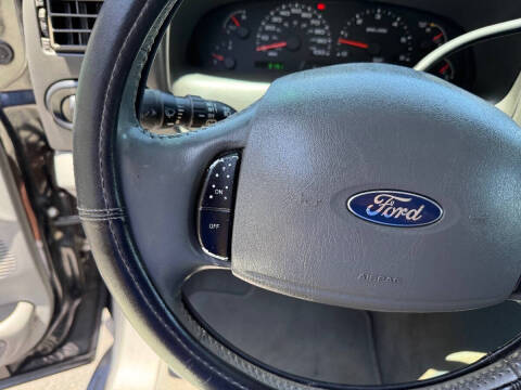 2004 Ford Excursion XLT
