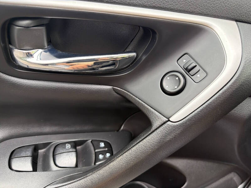 2017 Nissan Altima 2.5 SR