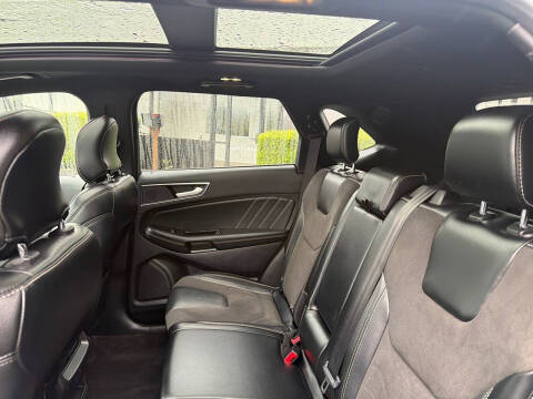 2019 Ford Edge ST