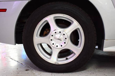 2004 Ford Mustang Deluxe