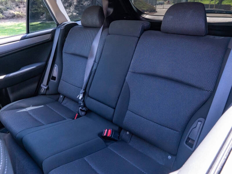 2019 Subaru Outback 2.5i