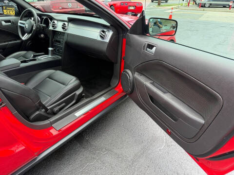 2006 Ford Mustang V6 Premium