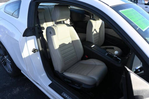 2014 Ford Mustang V6 Premium