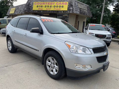 2010 Chevrolet Traverse for sale at Courtesy Cars in Independence MO