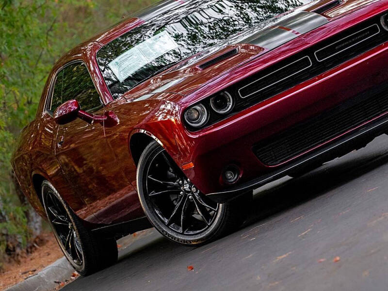 2018 Dodge Challenger SXT Plus