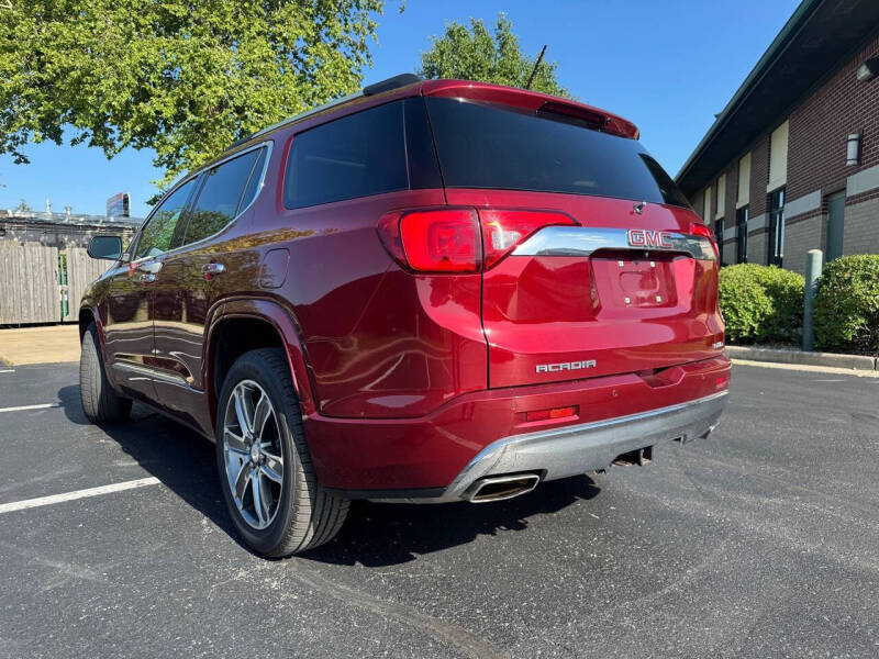 2017 GMC Acadia Denali