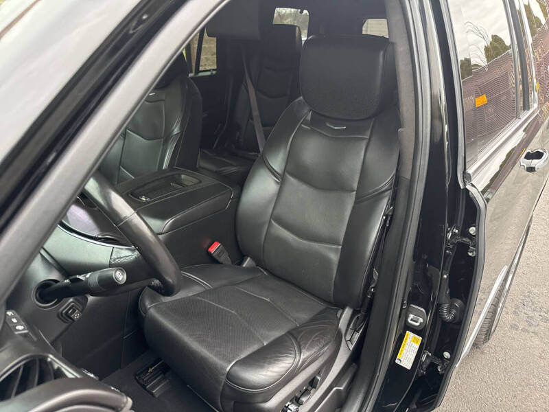 2016 Cadillac Escalade Platinum