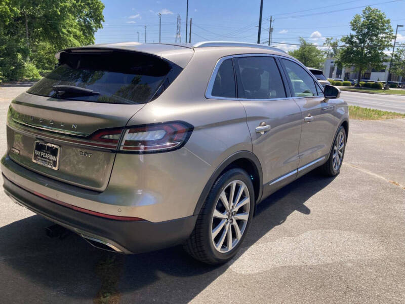 2019 Lincoln Nautilus Select