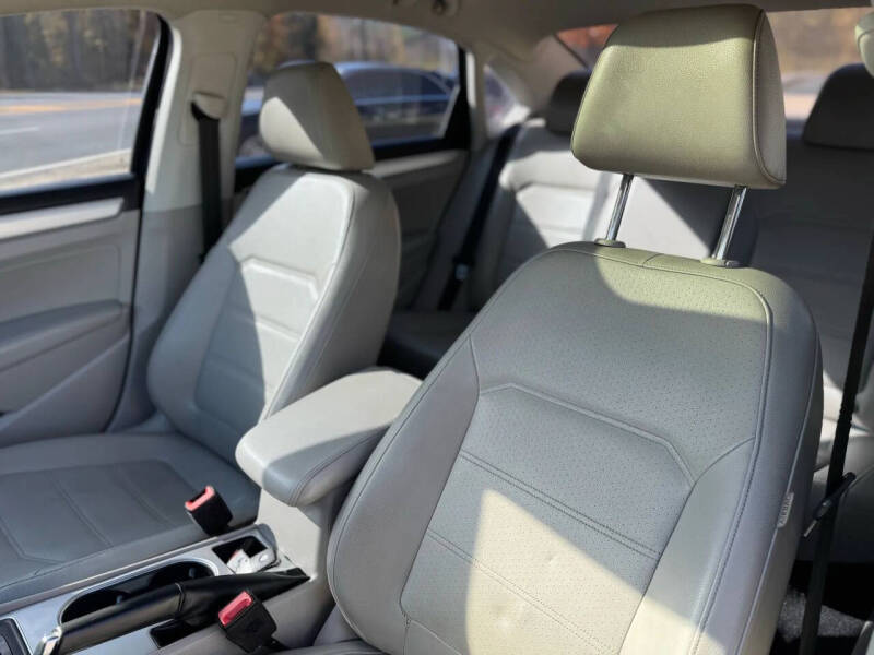 2019 Volkswagen Passat Wolfsburg