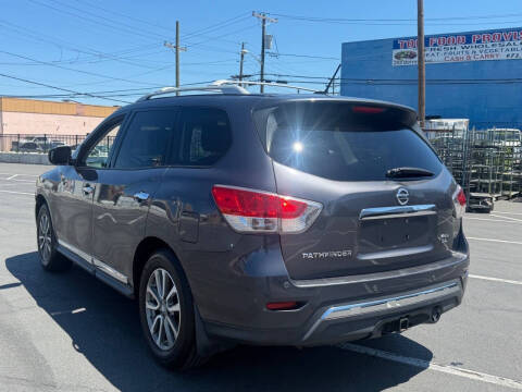 2014 Nissan Pathfinder SL