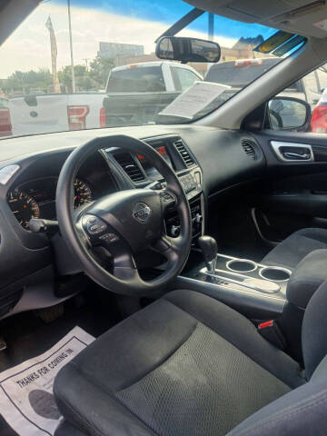 2016 Nissan Pathfinder S