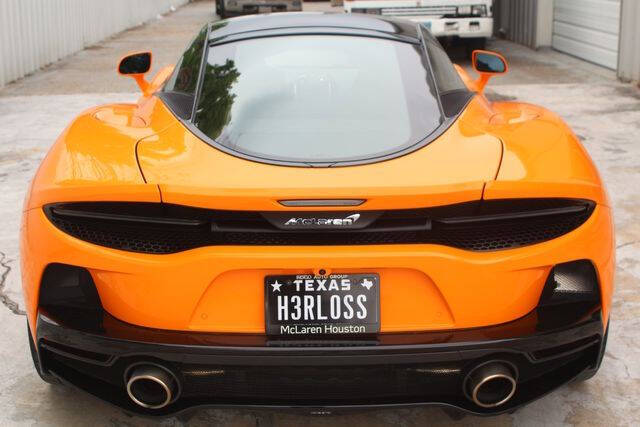 2023 McLaren GT