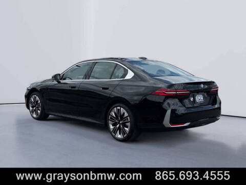 2026 BMW 5 Series 530i