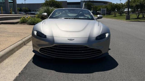 2022 Aston Martin Vantage
