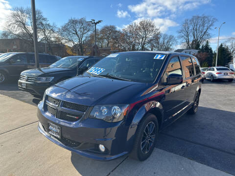 2017 Dodge Grand Caravan for sale at AM AUTO SALES LLC in Milwaukee WI