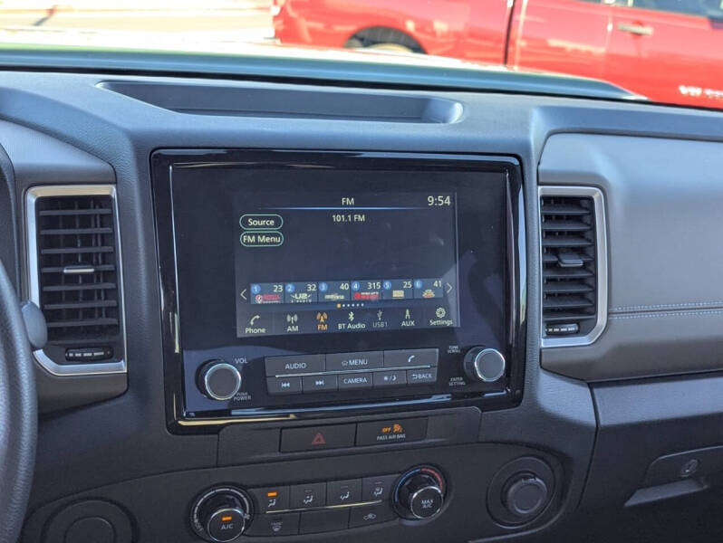 2022 Nissan Frontier SV