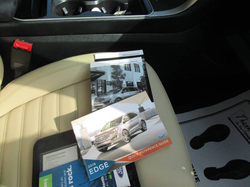 2019 Ford Edge SEL