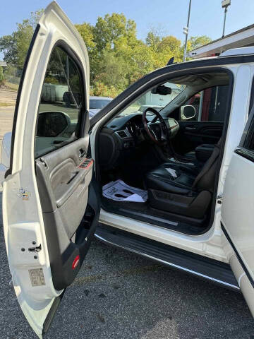 2014 Cadillac Escalade ESV Luxury