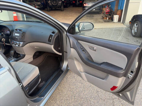 2010 Hyundai Elantra SE