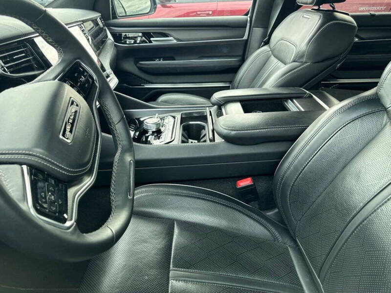 2024 Jeep Grand Wagoneer Obsidian
