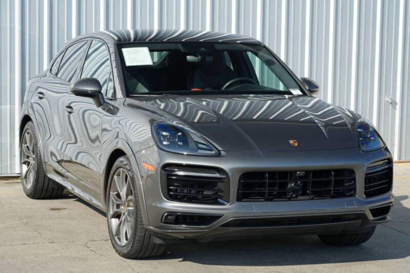 2022 Porsche Cayenne GTS Coupe