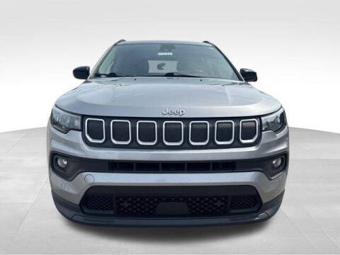 2022 Jeep Compass Latitude Lux