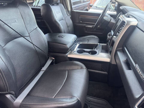 2016 RAM 1500 Laramie