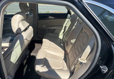 2018 Lincoln MKZ Select