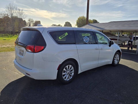 2017 Chrysler Pacifica Touring