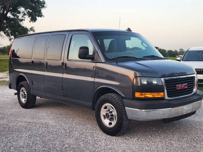 2016 GMC Savana 3500 LS's photo