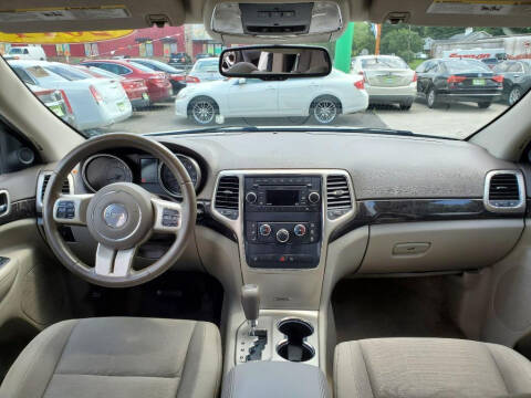 2011 Jeep Grand Cherokee Laredo