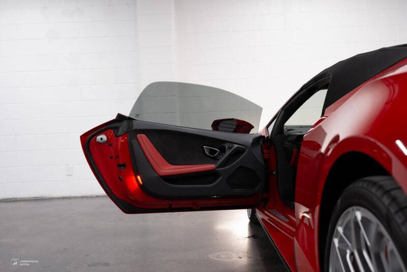 2023 Lamborghini Huracan EVO Spyder