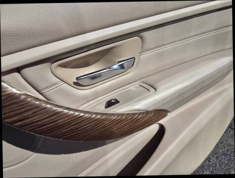 2012 BMW 3 Series 328i