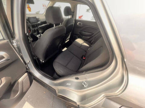 2022 Hyundai Venue SE