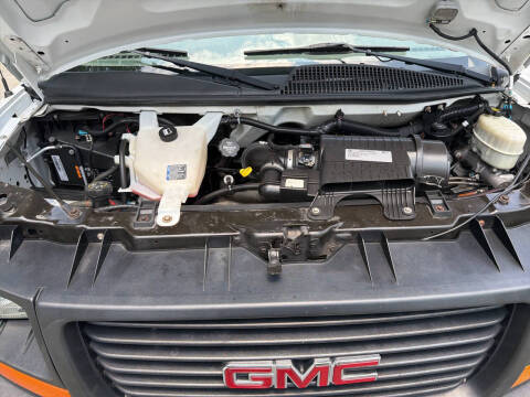 2017 GMC Savana 2500